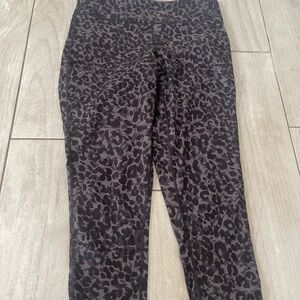GapFit Leopard Print Leggings